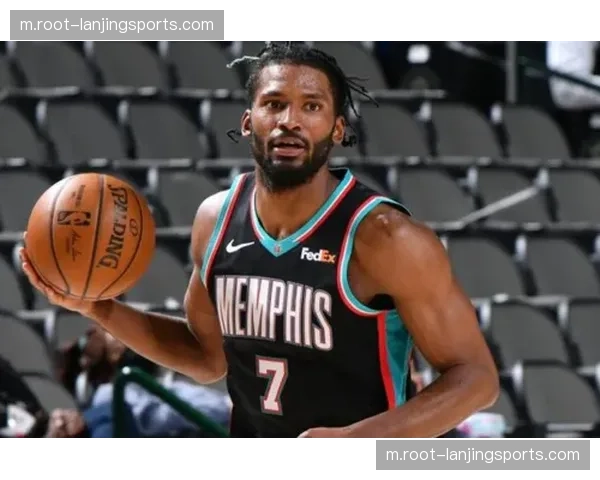 雷霆角色球员深度经受考验 霍姆格伦乔威挺身而出补缺口